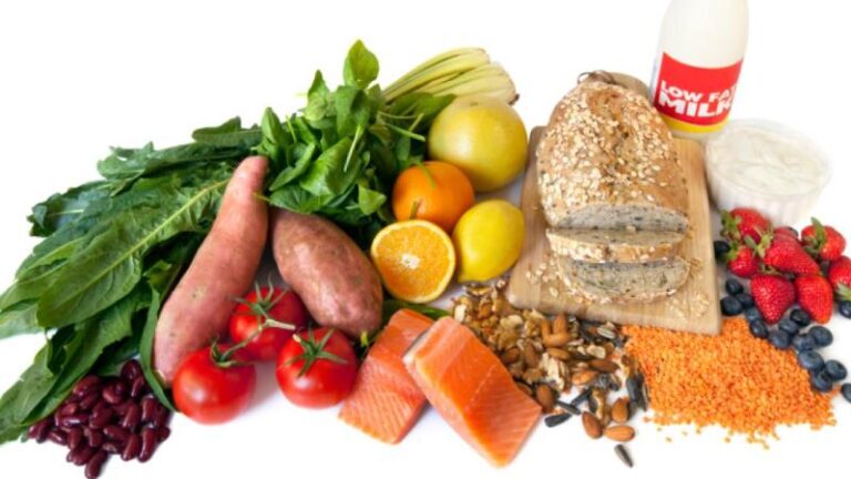 9 Noteworthy Foods For Strong, Glowing and Healthy Hair