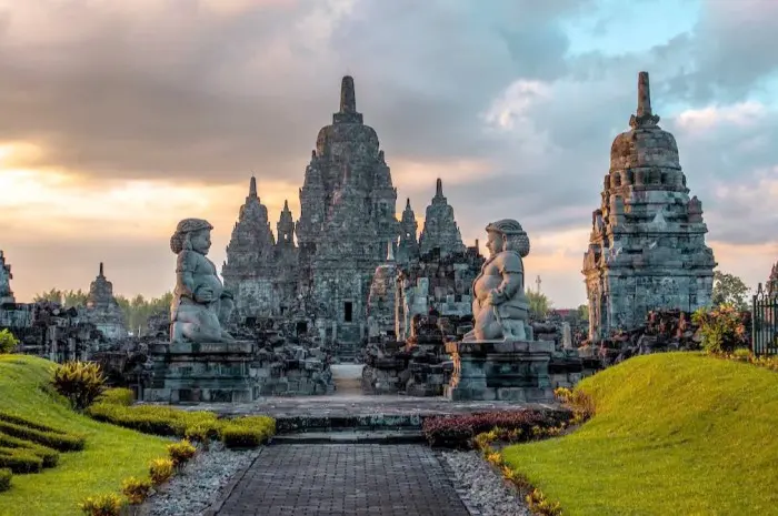 9 Popular Tourist Attractions in Jogja Near Malioboro