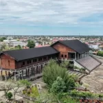 Radakng House Kalimantan, the Largest Traditional House in Indonesia